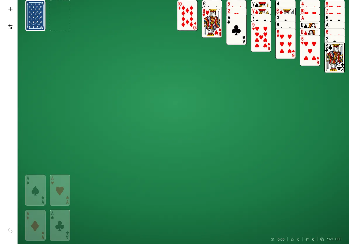 Solitaire Réfléchi sur tablette à l’horizontale : la même donne au départ, sept colonnes de cartes toutes visibles, pioche au dos bleu et fondations vides.
